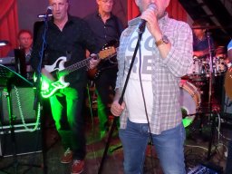 Cafe Revue
